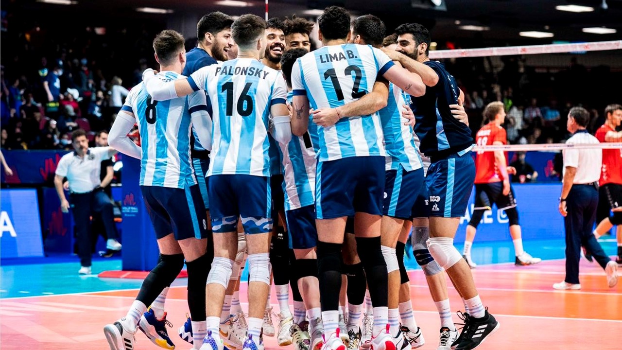Argentina enfrenta a Australia por la VNL pero ya piensa en el Mundial